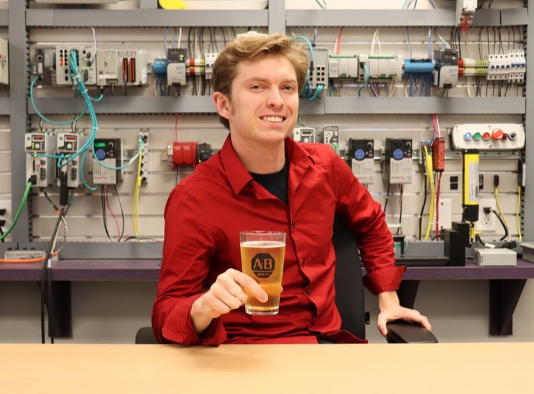 From Mechanical Engineering Major to Tech Sales & Marketing at Rockwell Automation With Chris Luecke [re-release]